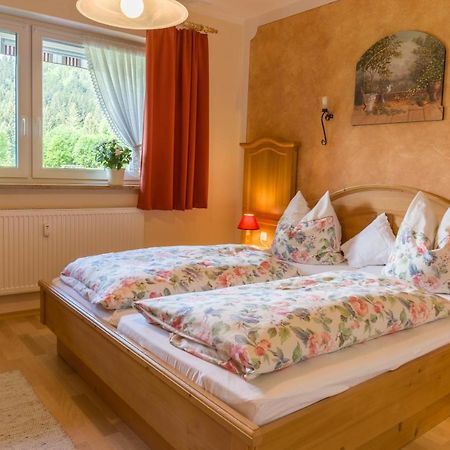 Ferienwohnung Annamirl ガルミッシュ・パルテンキルヒェン エクステリア 写真