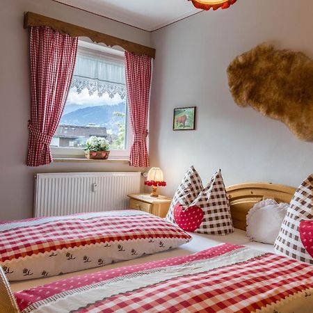 Ferienwohnung Annamirl ガルミッシュ・パルテンキルヒェン エクステリア 写真