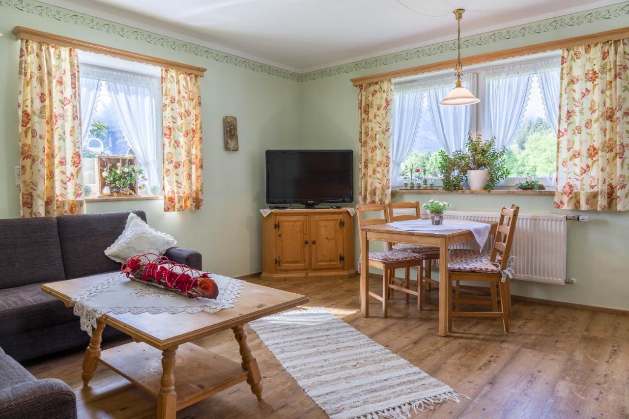Ferienwohnung Annamirl ガルミッシュ・パルテンキルヒェン エクステリア 写真