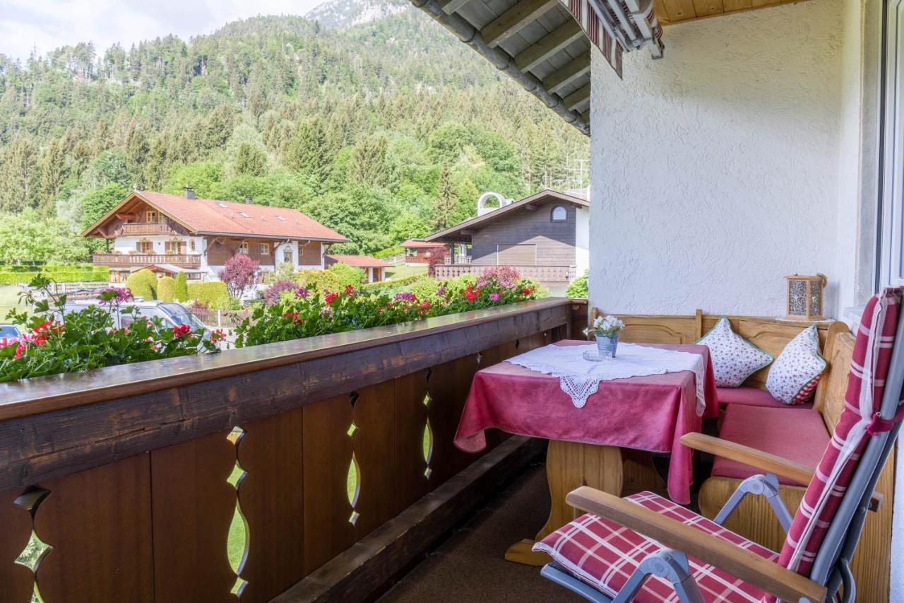 Ferienwohnung Annamirl ガルミッシュ・パルテンキルヒェン エクステリア 写真