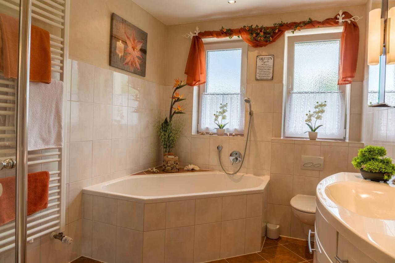 Ferienwohnung Annamirl ガルミッシュ・パルテンキルヒェン エクステリア 写真